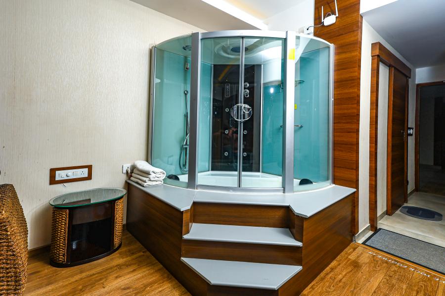Jacuzzi Presidential Suite